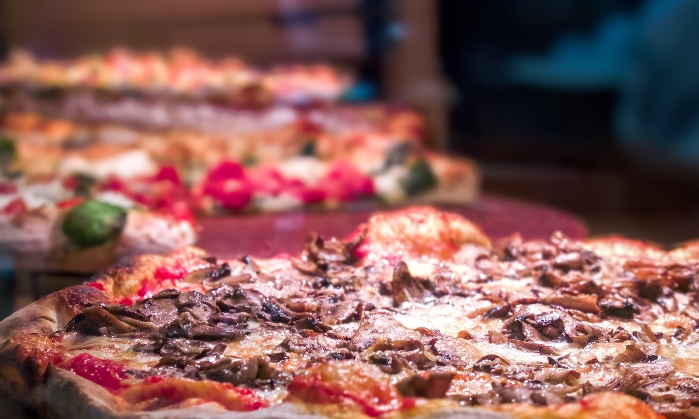 Un estudio encuentra que la pizza es la comida más buscada en el mundo en 2020