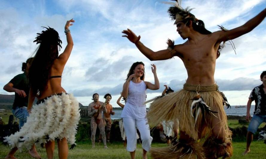 Este 20 y 21 de julio: CCM y Enarte invitan a Taller de Cultura Rapa Nui