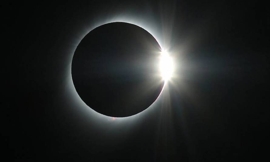 Entregarán 1400 lentes para el eclipse a establecimientos educacionales de Lanco